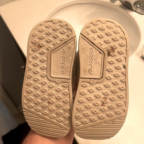 adidas - Picture 2 of 2